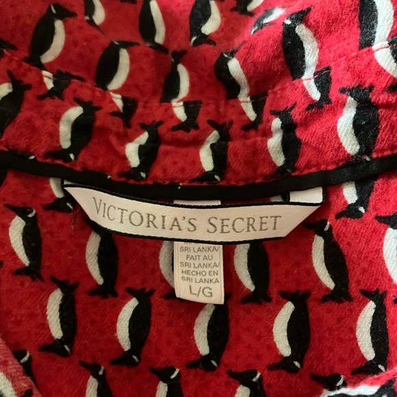 Victoria's Secret Red Penguin Pajama Set - Picture 2 of 2